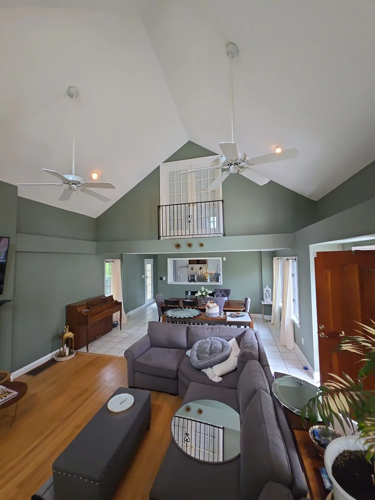 Living room, Gladwyne after Sabatini Pro Painting repainted it